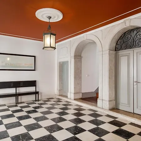Апартаменты Chiado Urban *